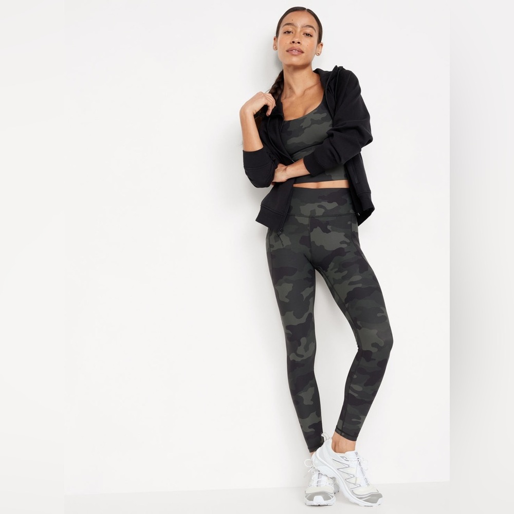 🆕 NWT Old Navy Green Camo High-Waist Leggings